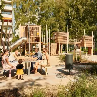 Wooden Multi-Level Adventure Tower - Eco-Friendly Outdoor Playground Equipment for Berlin Residential Parks - HonPlay