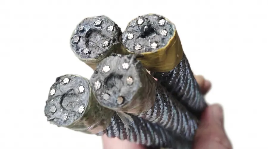 Steel-core rope cross section for climbing nets