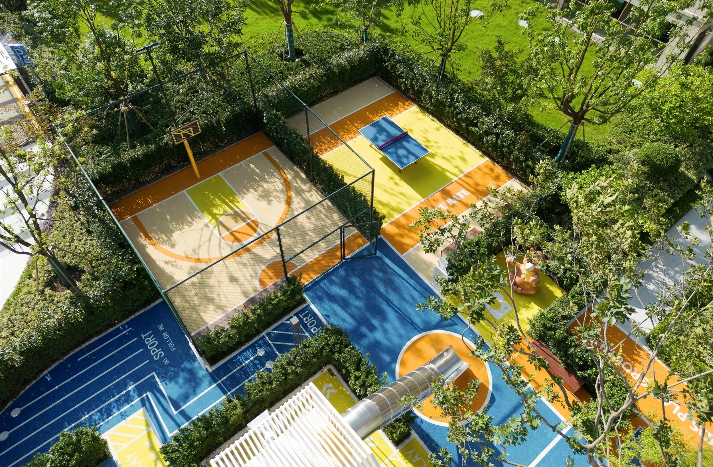 multi functional outdoor playground hub integrated non, Iconic, Custom Landmark, Engineering Masterpiece by HonPlay - installation and use case