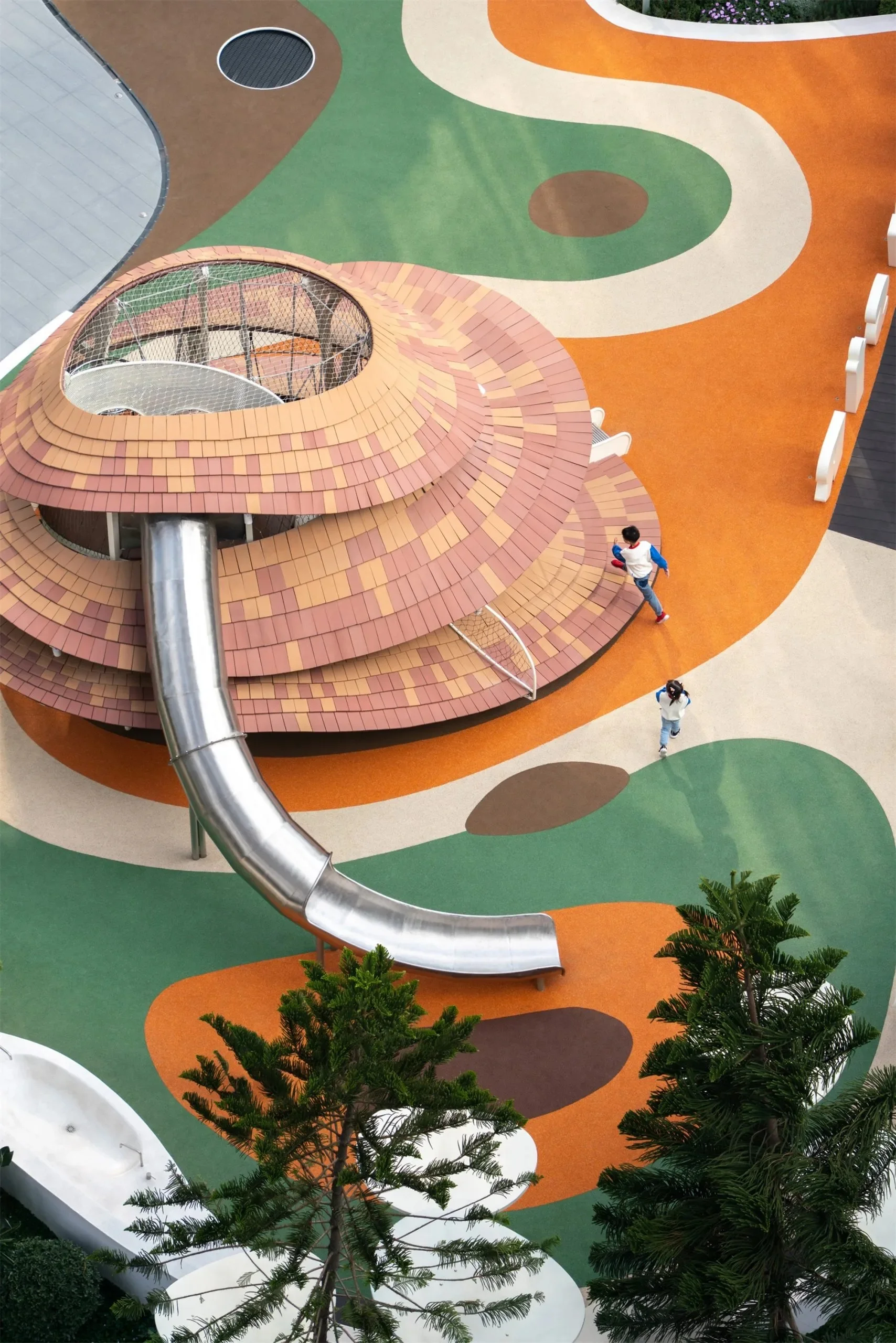Tiered Shell Architectural Playground Galvanized Steel & HDPE colorful rubber safety flooring and shell structure for Singapore