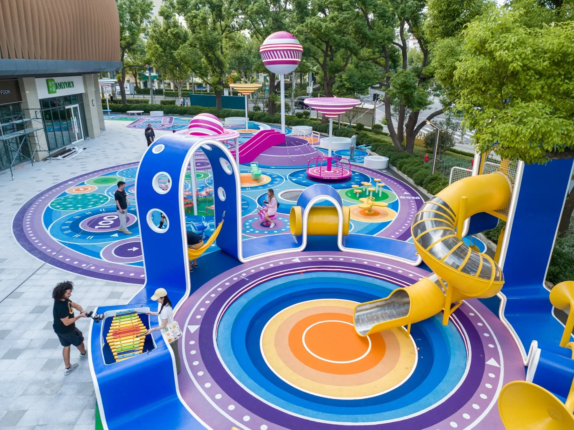 Vibrant Galaxy Theme Outdoor Playground Galvanized Steel & HDPE interactive outdoor xylophone and yellow spiral slide for Berlin